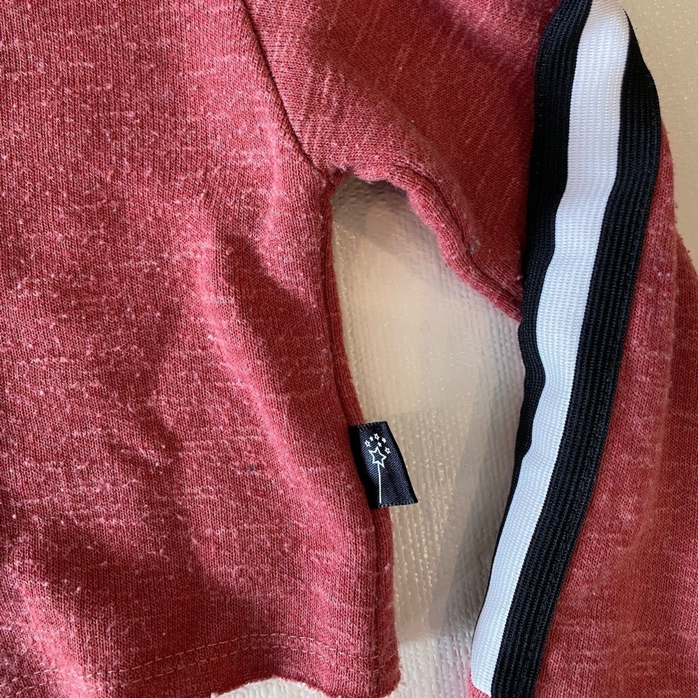 PixieLane Cropped Sweatshirt - Picture 2 of 4